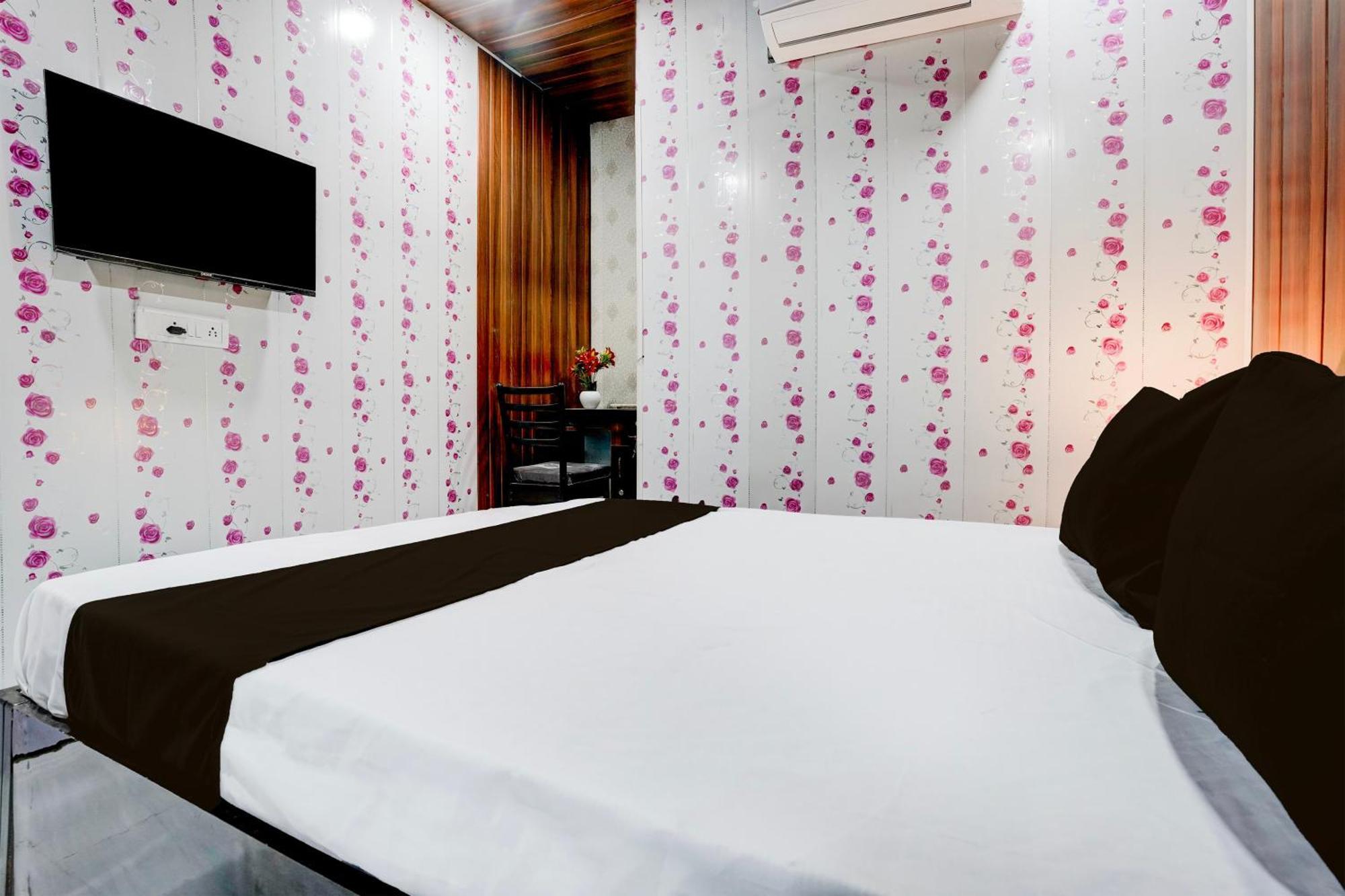 Hotel O Amma Bhau Residency ムンバイ エクステリア 写真